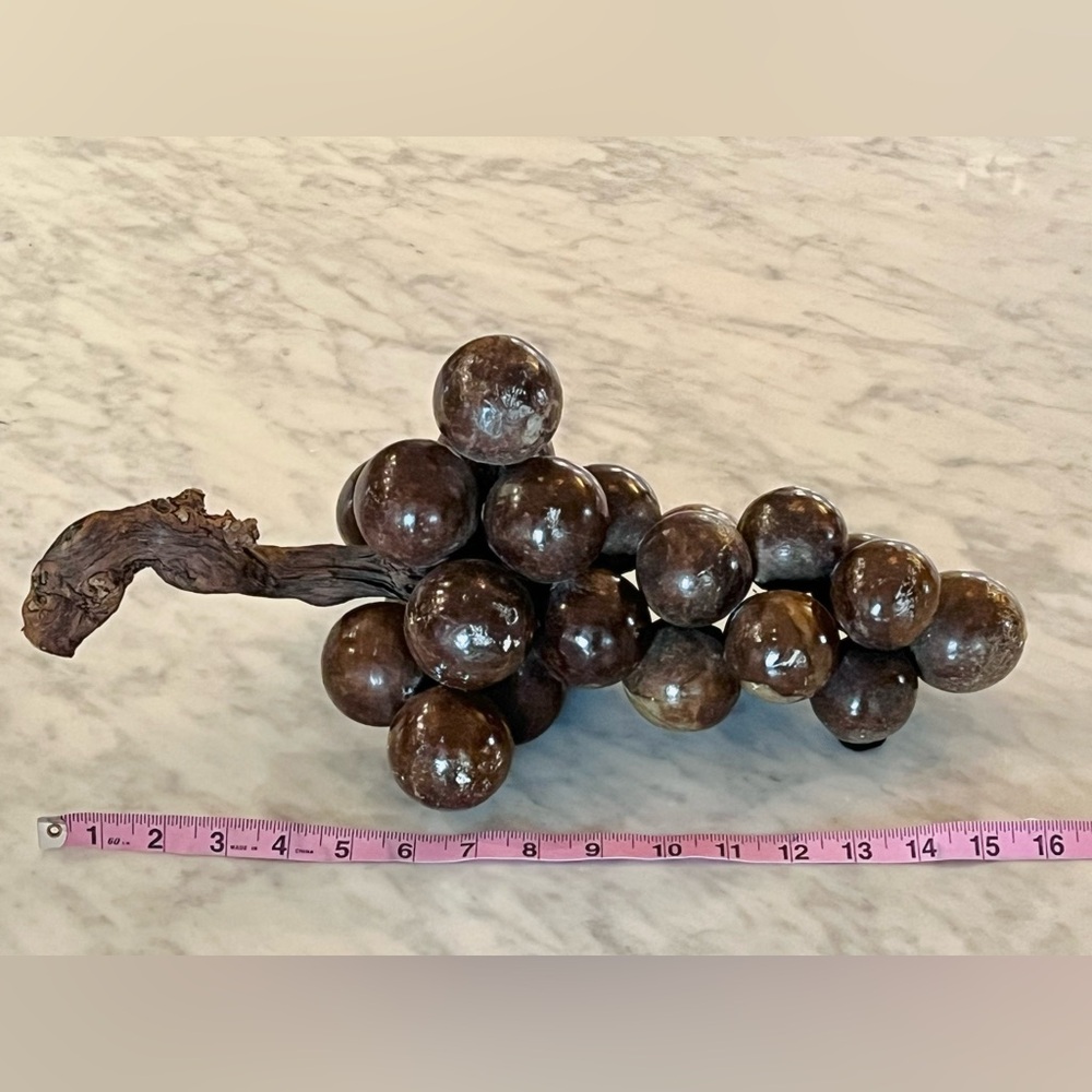 Decorative MCM ALABASTER Grapes, VERY NICE VINTAGE CONDITION, 9lbs - Picture 6 of 10